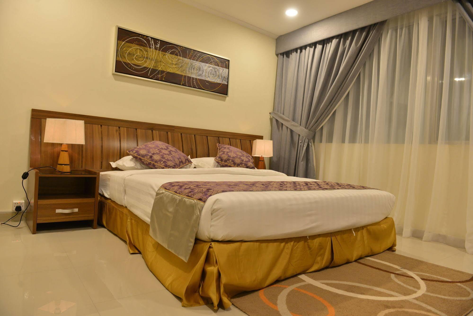 The First Tower Hotel Al Al Jubail Kültér fotó